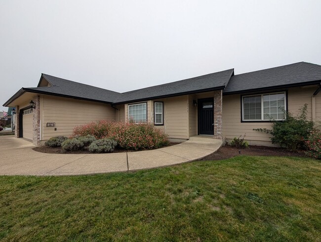 Photo - Single Story 3-Bedroom, 2-Bath Home In The...