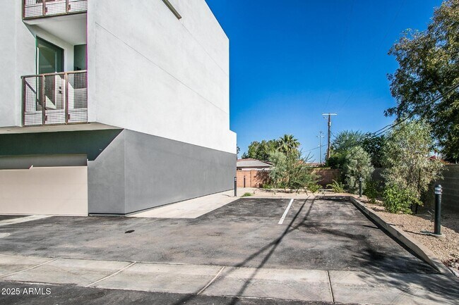Photo - 1443 E Osborn Rd