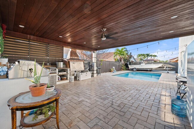 Photo - 1360 SW 142nd Ave