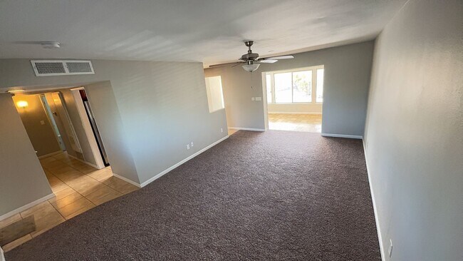 Photo - 2 Bedroom - 2 Bath - 1400 Sq. Ft. Home - 5...