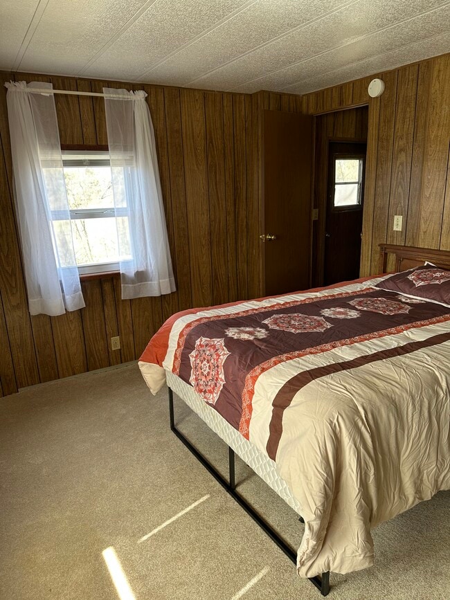 Photo - 12 Circle Dr