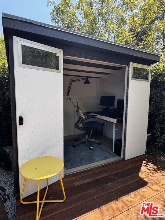 Photo - 2449 Riverside Pl