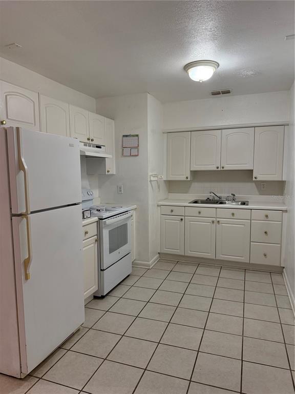 Photo - 4926 Deauville Dr