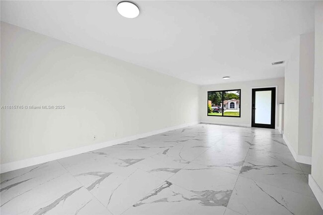 Photo - 100 SW 7th St