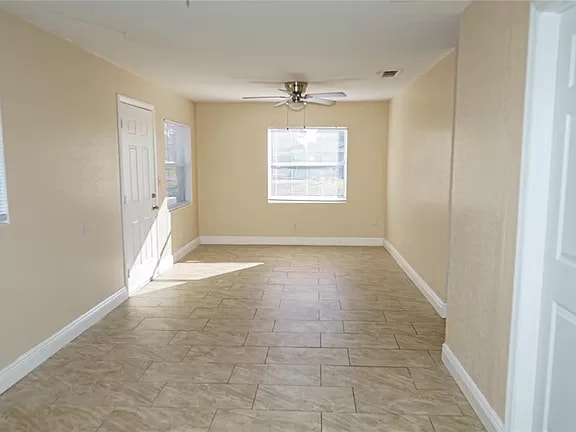 Photo - 2500 Carver Ave