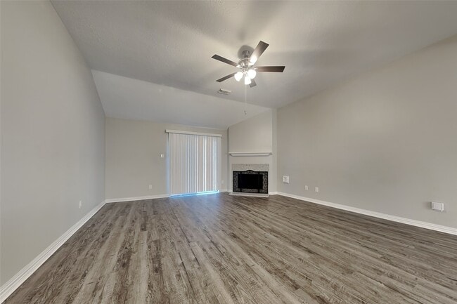 Photo - 18623 Singing Woods Dr