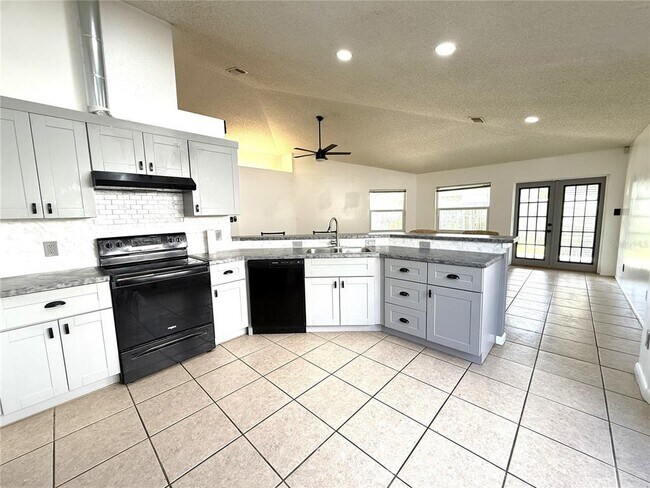 9542 Sundance Ct