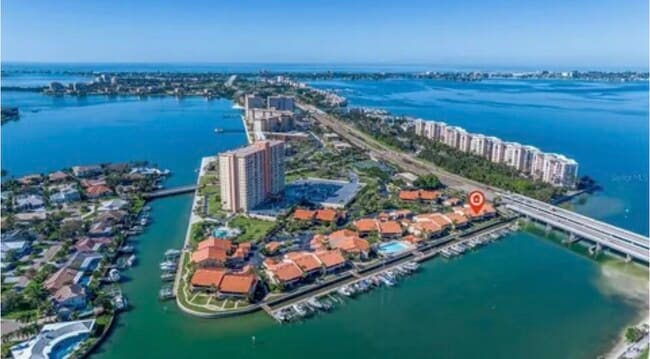 Building Photo - 4790 Brittany Dr S Unit 7