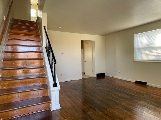 Photo - 4105 Sullivant Ave