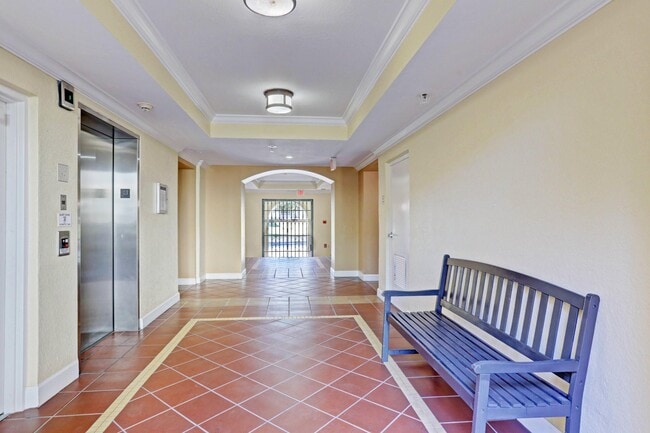 Photo - 630 S Sapodilla Ave Unit 321