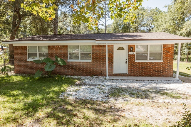 Photo - 5140 Muldoon St