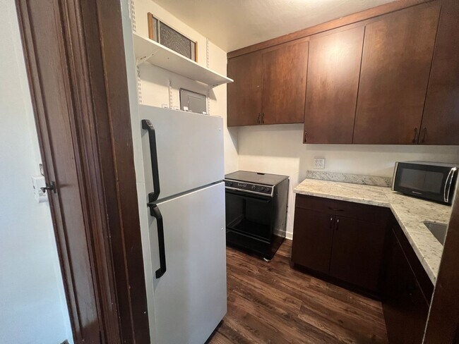 Photo - Charming Capitol Hill Vintage Condo with O...