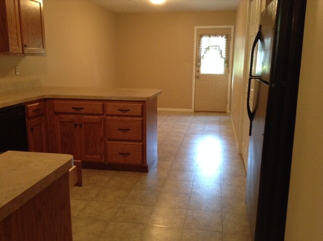 Photo - 515 W 3rd St