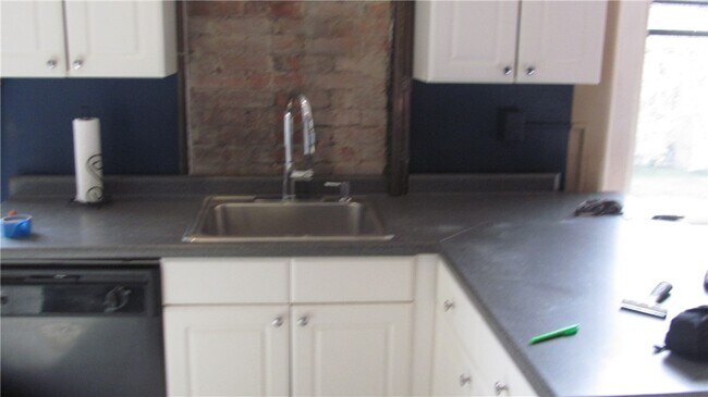 Photo - 775 Park Ave