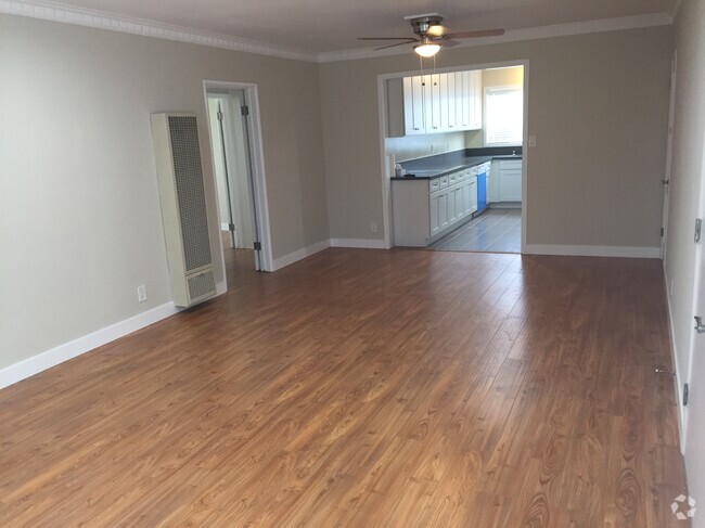 Building Photo - 1760-1766 Malcolm Ave Rental