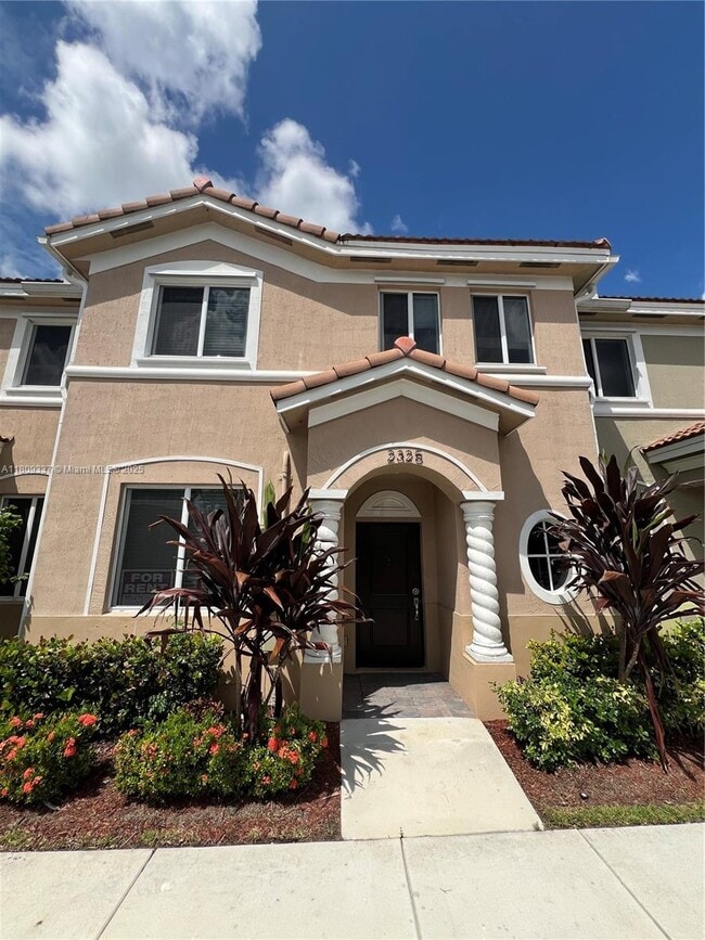 Photo - 2325 SE 10th St Townhome