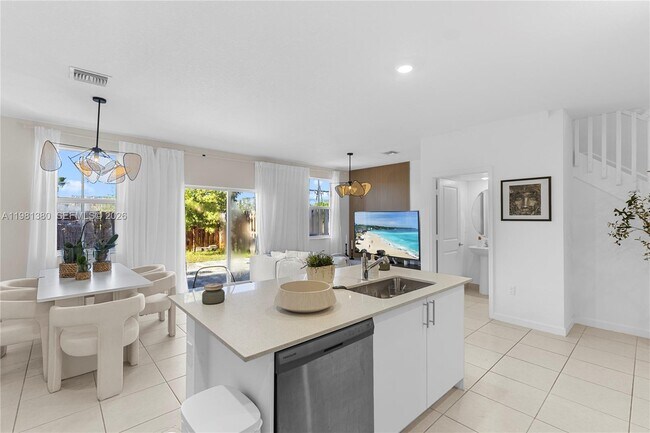 Photo - 12022 NW 46th St