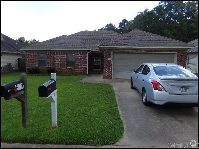 Building Photo - 521 Wisteria Dr Rental
