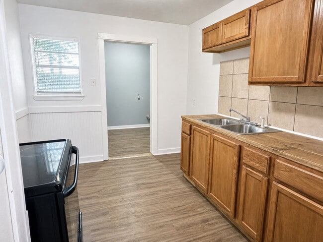 Photo - 1181 NW Ozmun Ave Unit 1181