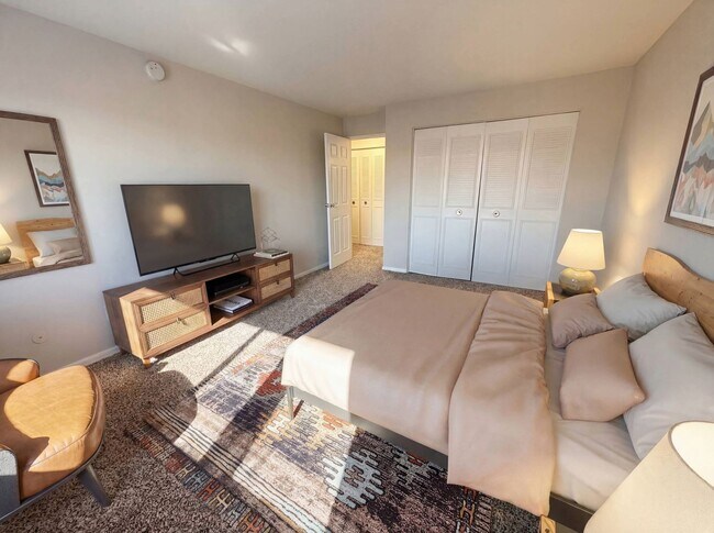 Photo - Bishop Hill Apartments