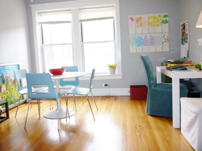 Photo - 2713 W Giddings St Unidad 3R