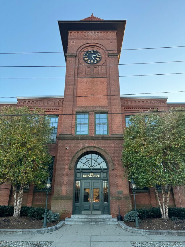 25 Grand St Condo Unit 108 Condo for Rent in Norwalk, CT