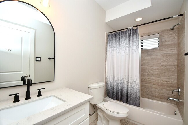 Photo - 1146 Wycliffe Dr