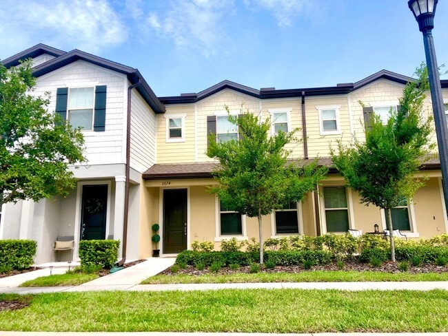 Building Photo - 2674 Mead Ave