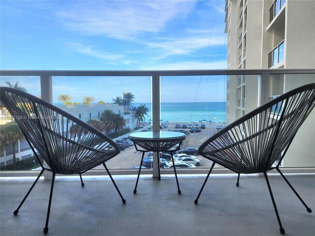 Building Photo - 3505 S Ocean Dr Unit 407 Rental