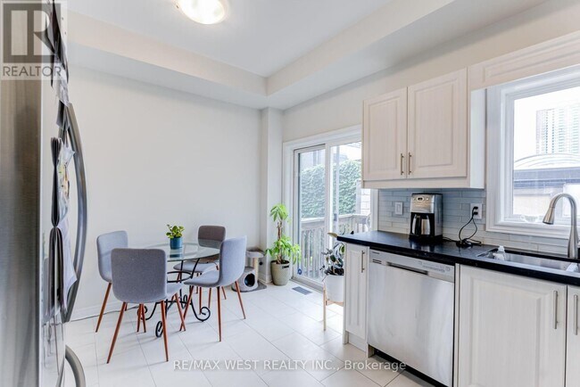 Photo - 12 Grogan Mews