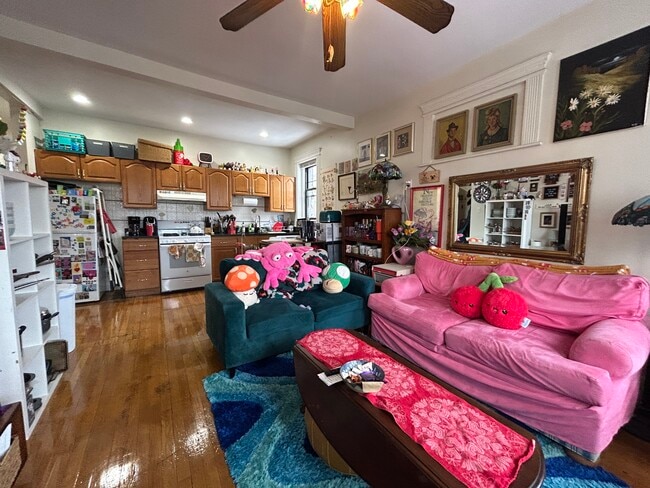 Photo - 1412 Commonwealth Ave Unidad 16