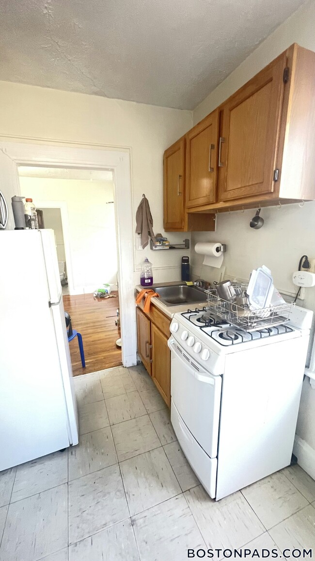 Photo - 44 Central St Unit 5