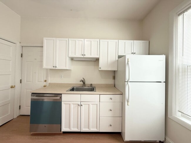 Photo - 60 Park St Unit 60 Park St.  3