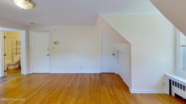 Photo - 225 S Allen St Unit 2L