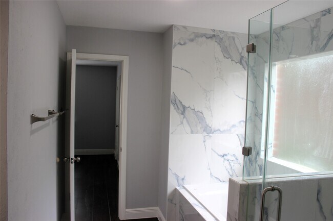 Photo - 1914 Wildwood Ridge Dr