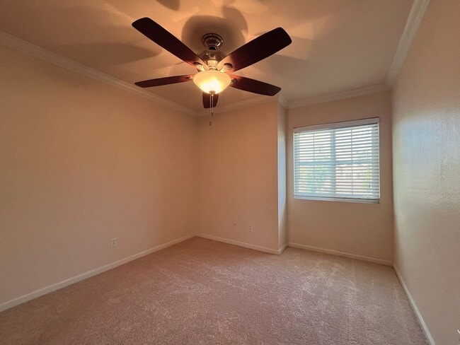 Photo - 2205 Charise St