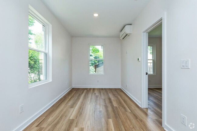 Building Photo - 164 Glenwood Ave Rental