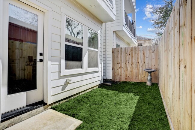 Photo - 2013 Cochran St