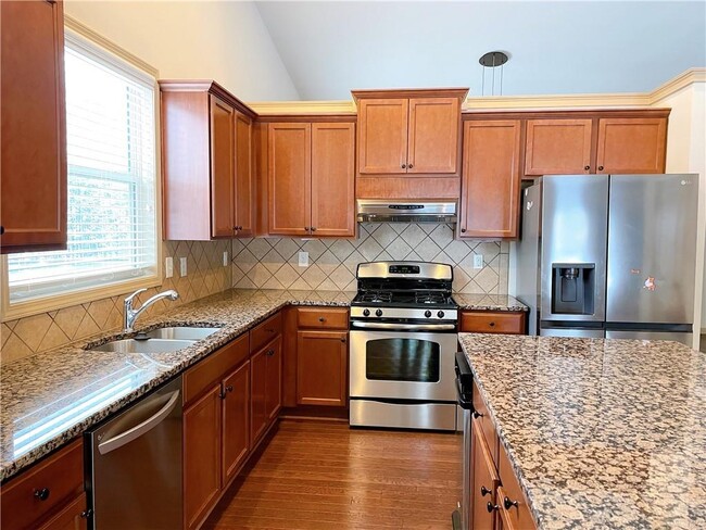 Photo - 1821 Bridle Rd