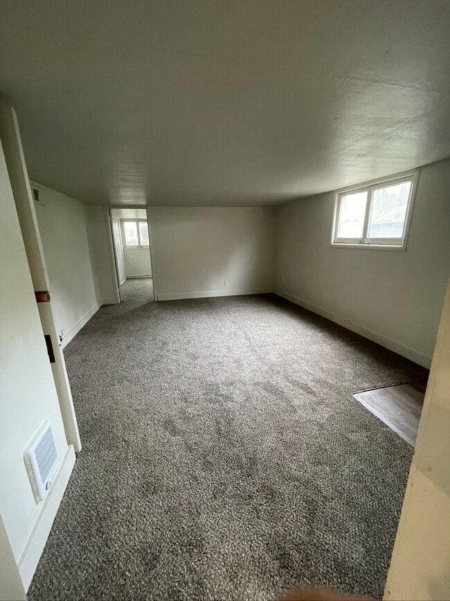 Building Photo - 903 S 19th Ave Unit 2 Rental