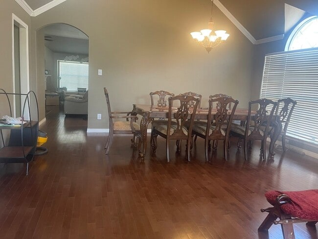 Photo - 1414 Melody Ln