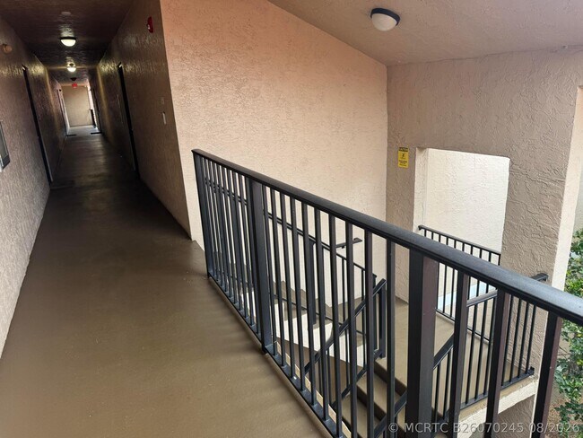 8781 Wiles Rd Unit 302