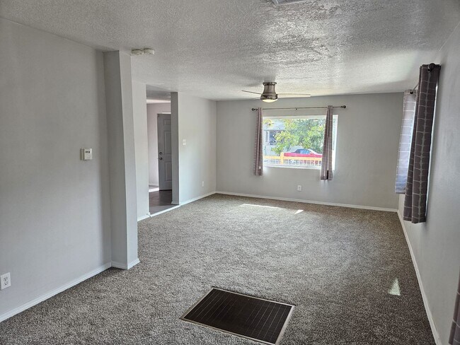 Photo - Gorgeous 2 bedroom in Barelas! Great location. Washer/Dryer. 1 car garage.
