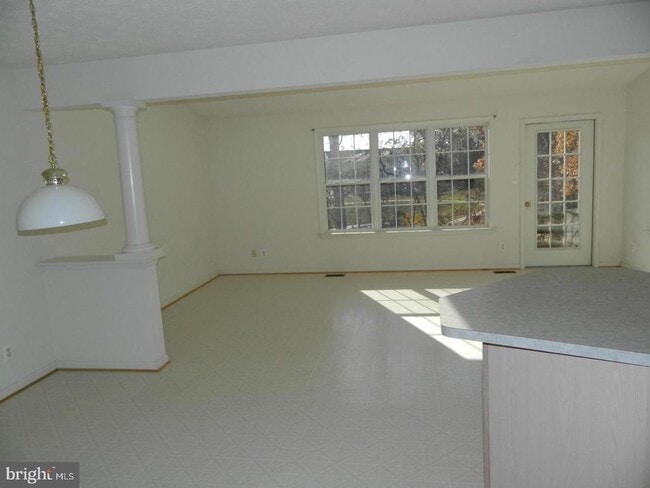 Photo - 609 Kensington Dr