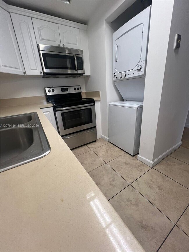 10090 NW 80th Ct Unidad 1347