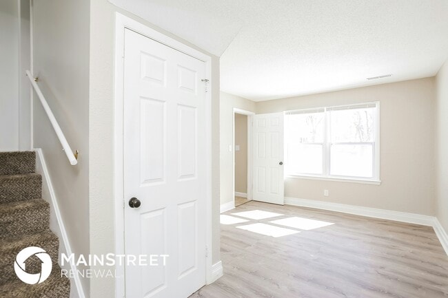 Photo - 9306 Fairwood Dr