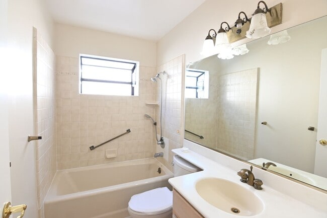 Photo - 1336 Buchanan Dr