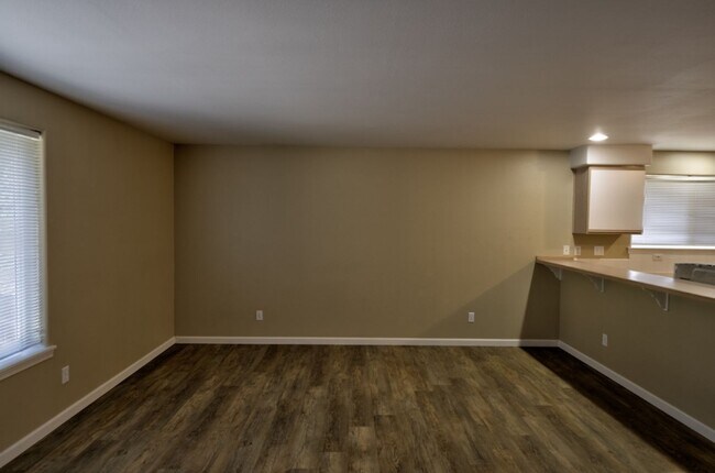 1725 SW Forest Ridge Ave Unidad B