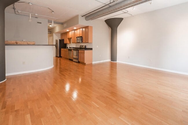 221 N Front St Unit 302