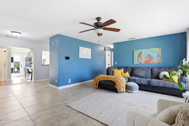 705 Pelican Dr